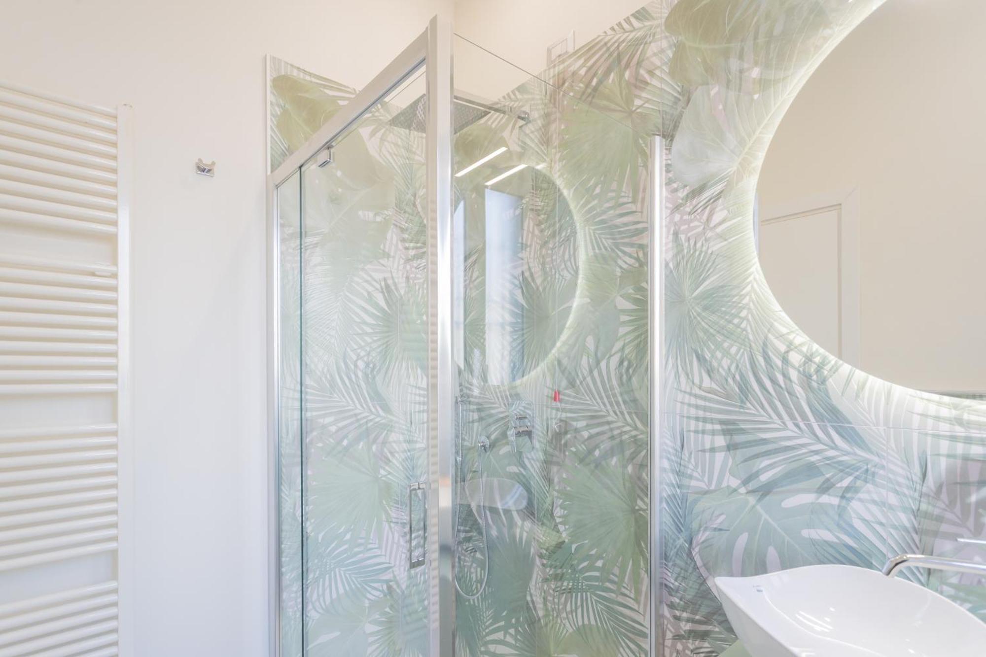 Cernobbio Dream Suites By Rent All Como エクステリア 写真