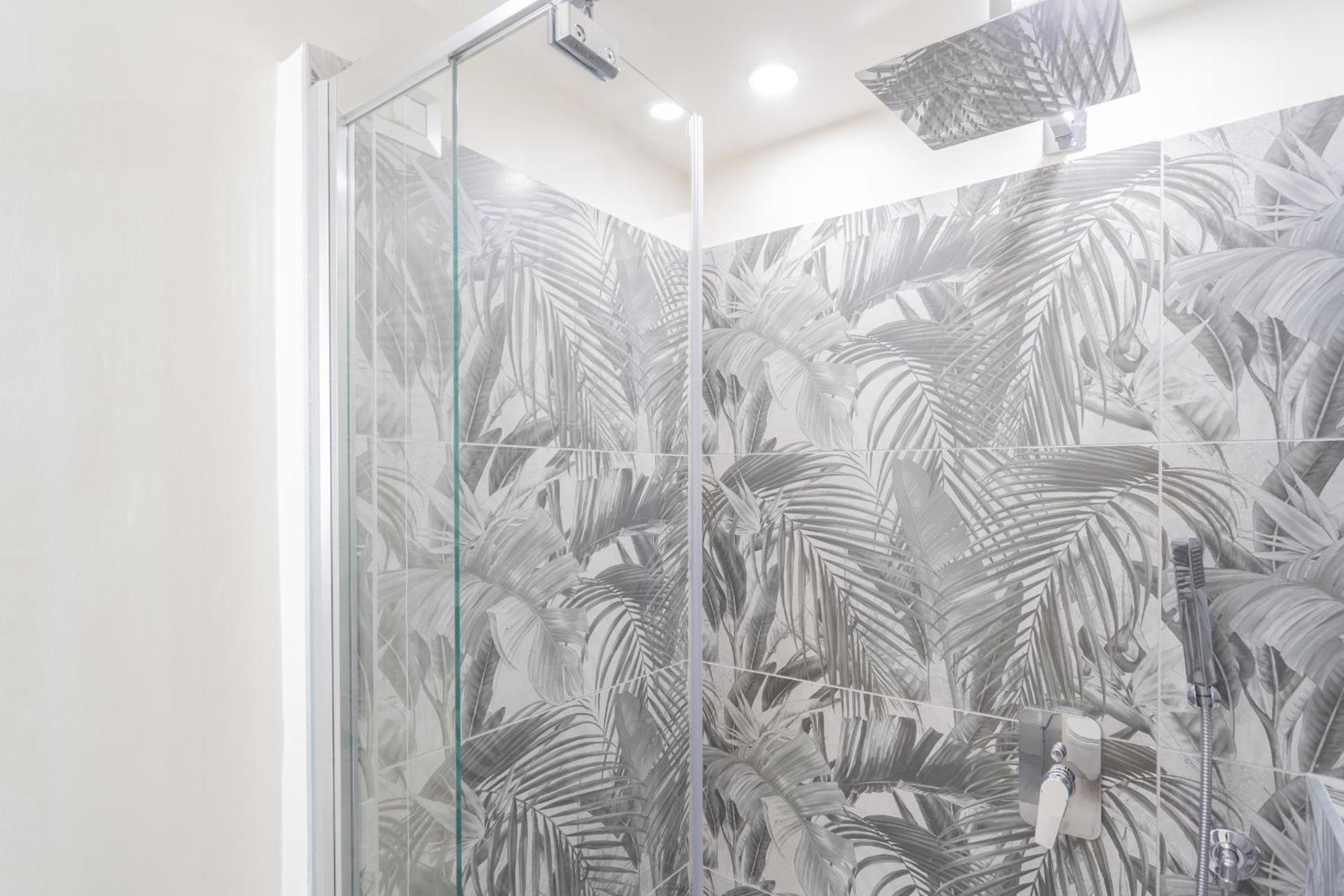 Cernobbio Dream Suites By Rent All Como エクステリア 写真